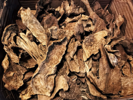 Sumbawa Chips - a RARE and distinctive Gyrinops Agarwood - Gyrinops Versteegii : West Nusa Tenggara - RisingPhoenixPerfumery.com